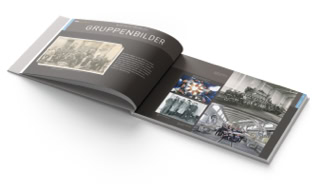Die Innenseite der Broschüre zeigt die Rubrik »Gruppenbilder« aus 125 Jahren mit stilisierten Fotoecken. 